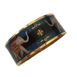 C. Wonder Navy Enamel Elephant Bangle Bracelet
